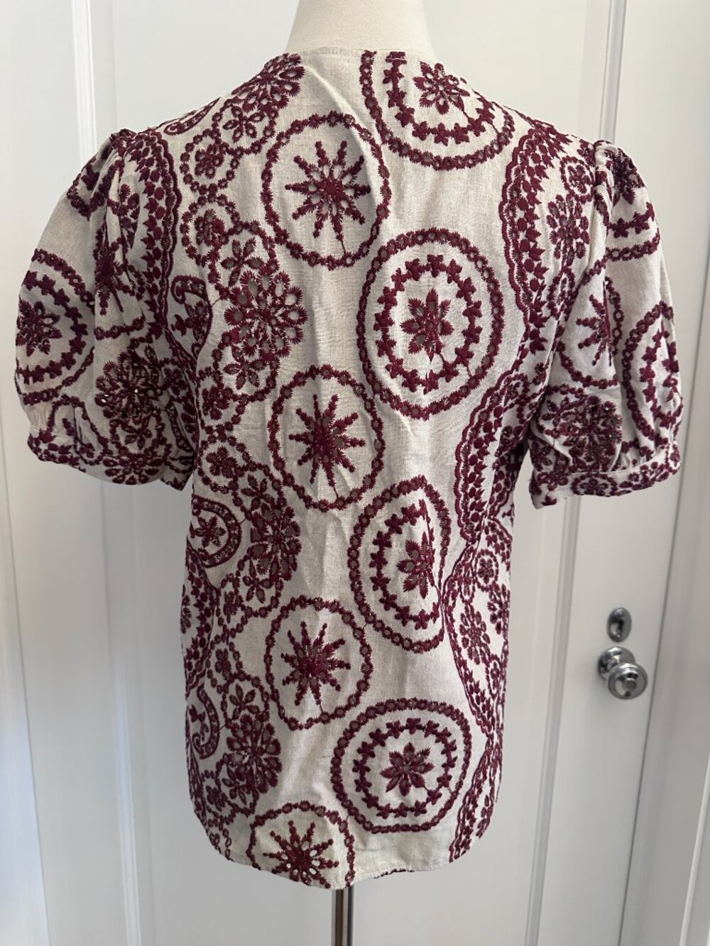 Sézane Lula shirt in Ecru burgundy, size 40 ~ NWOT! - Picture 4 of 10
